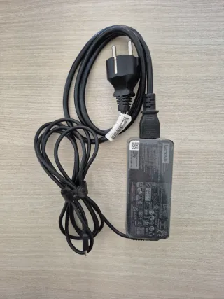 Cargador Lenovo 65V entrada tipo C