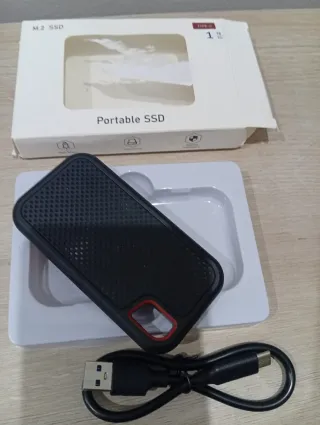 SSD Portátil M.2 1TB Tipo-C