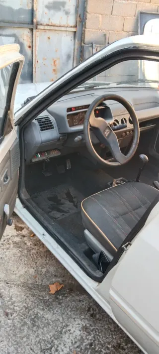 Peugeot 205 1997