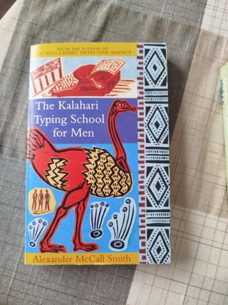 Lote 2 novelas de Alexander MacCall Smith