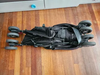 Silla de paseo Silver Cross Pop Star negra y gris