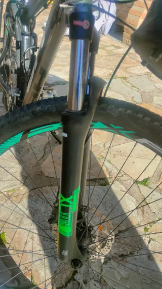 Bicicleta Montaña BH FSX Negra y Verde.Talla M