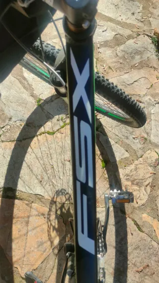 Bicicleta Montaña BH FSX Negra y Verde.Talla M