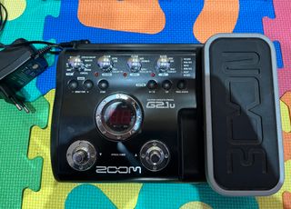 Zoom G2.1u Pedal Multiefectos Guitarra