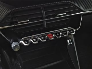 Peugeot 208 BlueHDi 73kW (100CV) Active