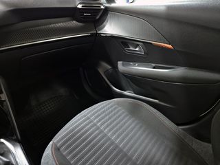 Peugeot 208 BlueHDi 73kW (100CV) Active