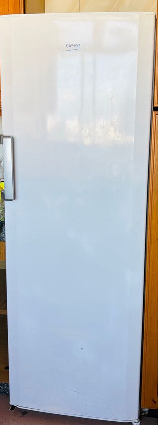 Nevera Beko sin Congelador