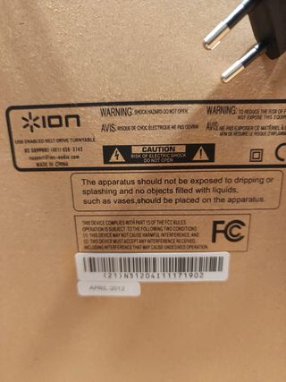 Gira Discos Ion Profile Pro USB Negro