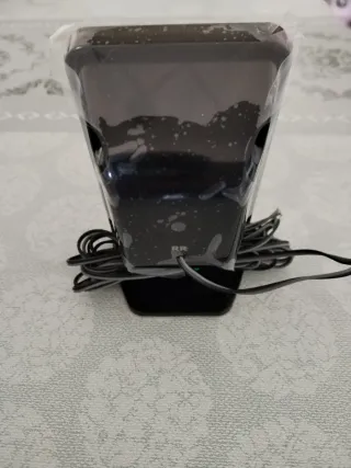 Philips Subwoofer y Altavoces Negros