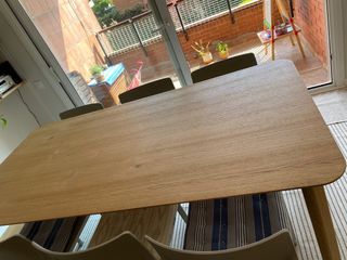 Mesa de comedor Pilma Roble