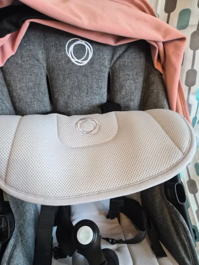 Colchoneta integral ventilada Bugaboo Gris Univers