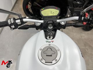 DUCATI MONSTER 797 2019 19640 kms.