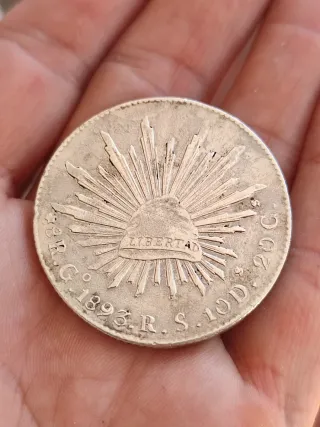 Moneda 8 Reales México 1893