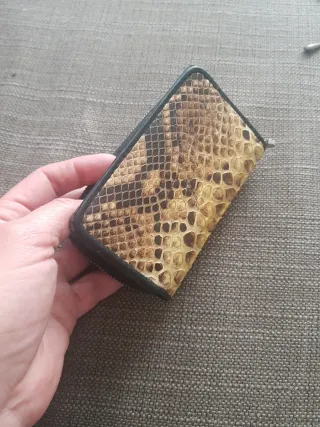 Cartera piel serpiente beige y marrón