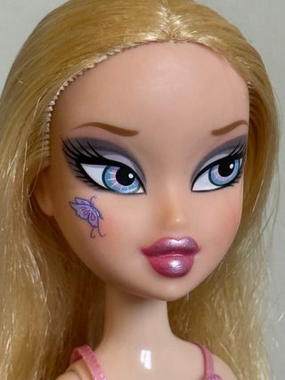 Bratz Fashion Pixiez Cloe