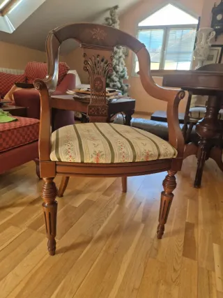 Tavolo rotondo allungabile + 2 poltroncine