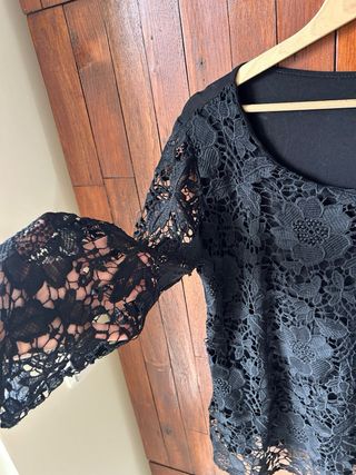 Maglia donna pizzo nero elegante