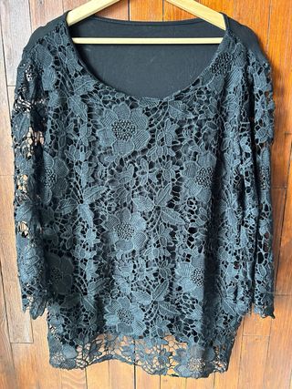 Maglia donna pizzo nero elegante