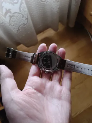 Reloj de lujo Hugo Boss, completamente nuevo