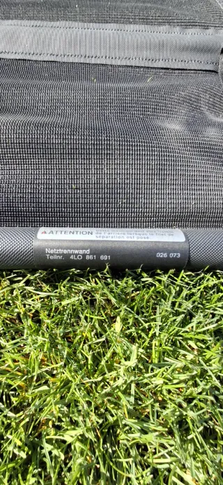 Red de separación de maletero