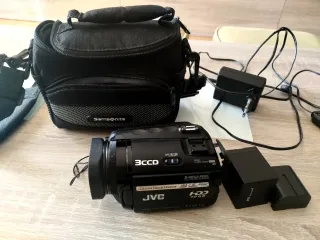 Videocámara JVC 3CCD Hard Disk Drive