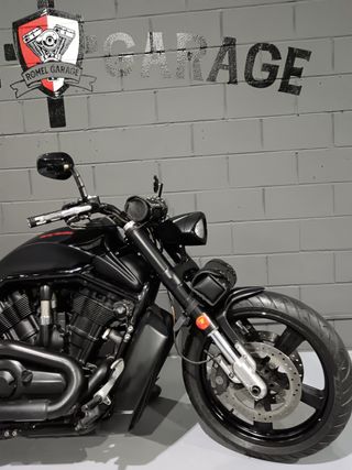 Harley Davidson V-Rod Negra