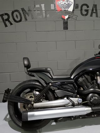 Harley Davidson V-Rod Negra