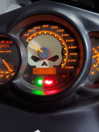 Harley Davidson V-Rod Negra