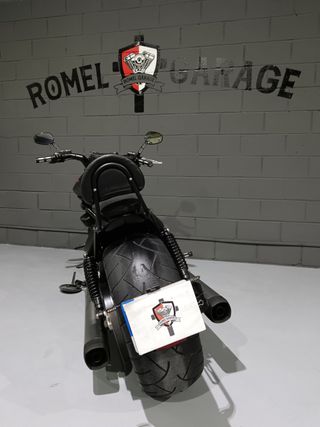 Harley Davidson V-Rod Negra