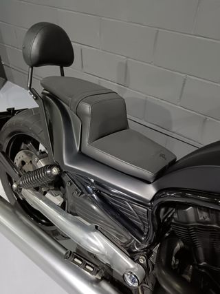 Harley Davidson V-Rod Negra