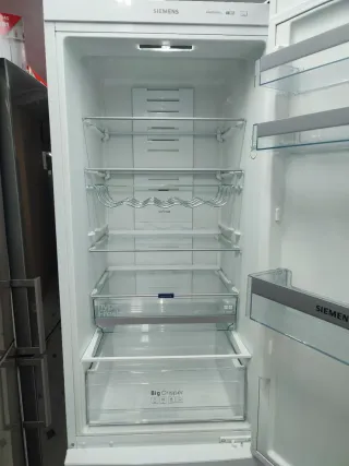 Nevera marca Siemens 202/60cm clase A++ con garant
