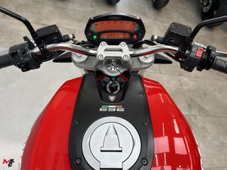 DUCATI MONSTER 696 2009 30137 kms.