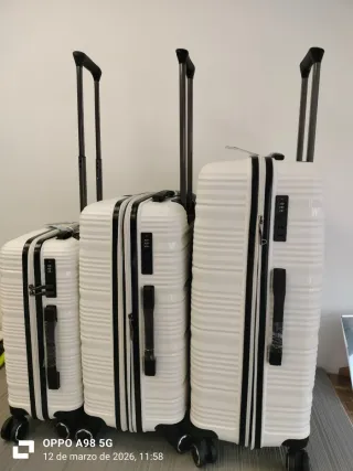 SE VENDE JUEGO DE 3MALETAS NUEVAS