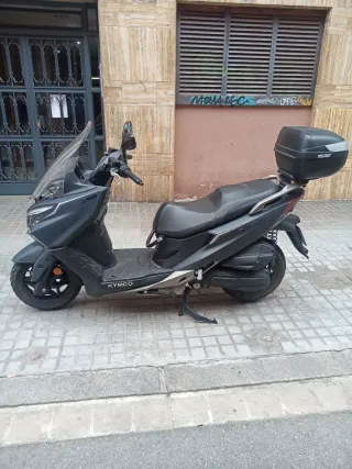 Kymco X-TOW 125 Scooter Negra