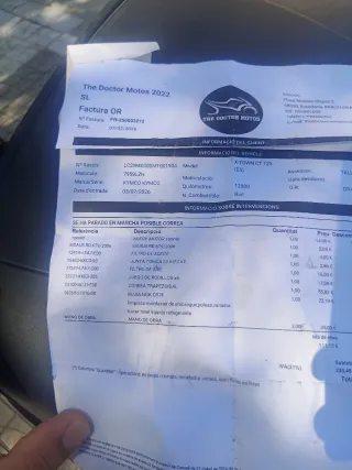 Kymco X-TOW 125 Scooter Negra