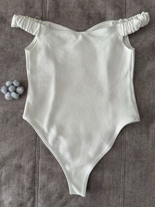 Body Zara Blanco Hombros Descubiertos
