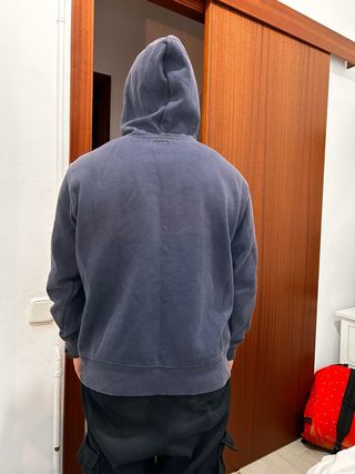 Sudadera DC Shoes Gris con Logo Dorado