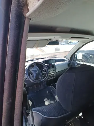 Peugeot e-Partner 2004