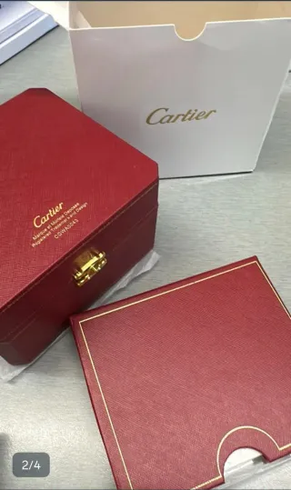Caja de reloj Cartier Roja