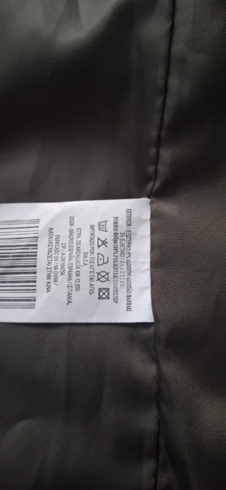 Chaqueta militar verde con cinturón