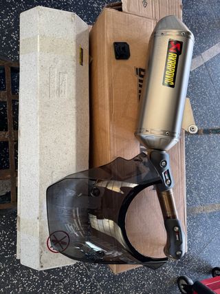 Silencioso Akrapovic Husqvarna Norden 901