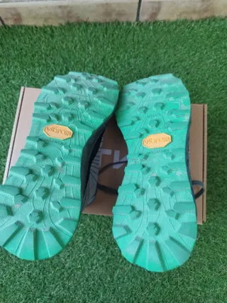 Zapatillas trail NNormal hombre gris/verde