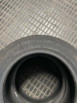 Neumáticos Pirelli 215/65 R17 99V