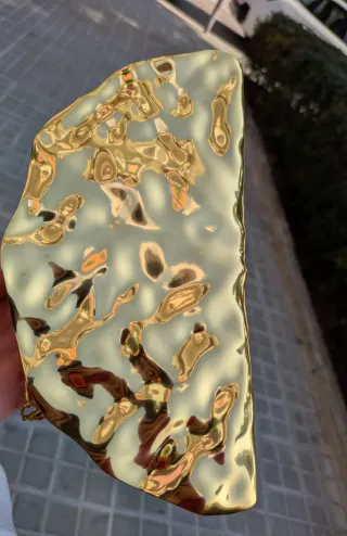 Bolso fiesta Zara dorado metalizado