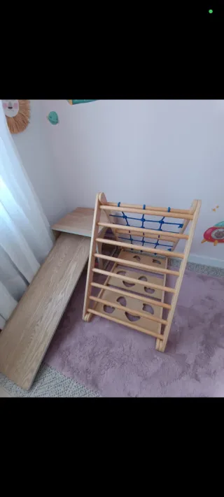 Triangolo Pikler in legno Solo il triangolo!