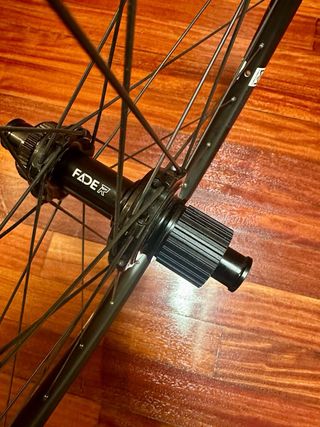 Llantas gravel/caretera Newmen Performance X.R.25