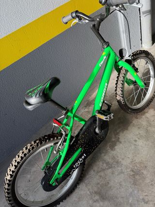 Bicicleta niño 18” + casco