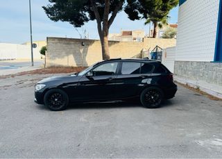 BMW Serie 1 120d pack M 12/2011 brembo