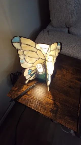 Lámpara nueva mariposa estilo Tiffany!
