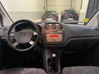 Ford Tourneo Connect 2012